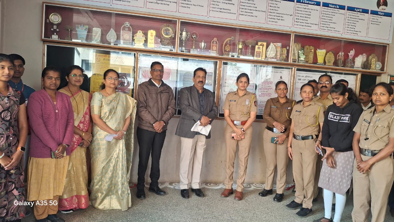 Students should avoid excessive use of social media Saponi Swati Yadav